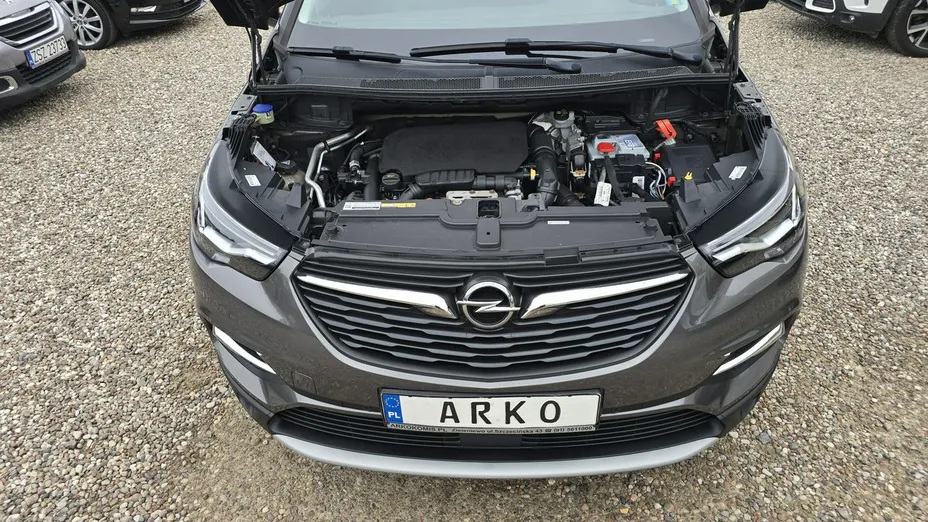 OPEL Grandland X -