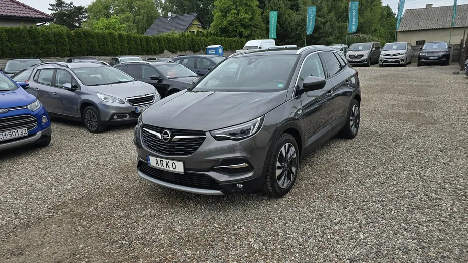 OPEL Grandland X -