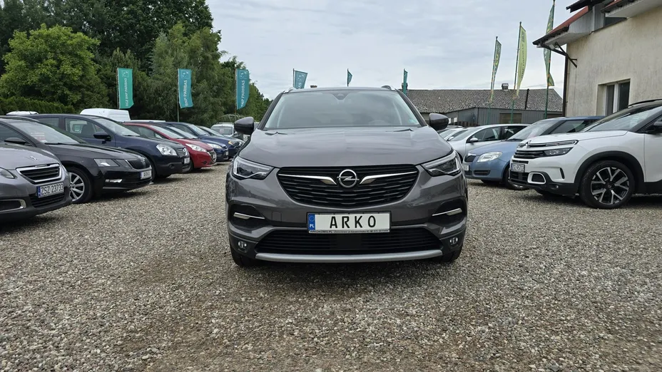 OPEL Grandland X -