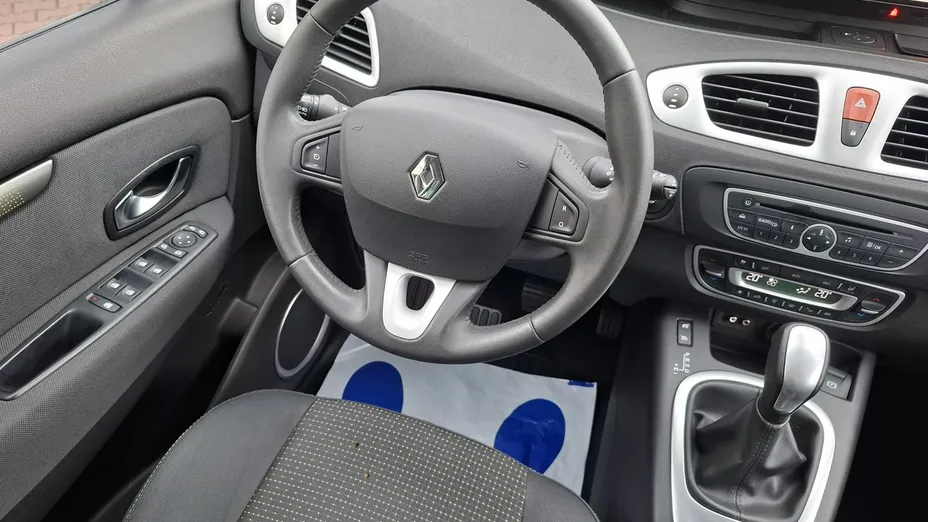 RENAULT Grand Scenic -
