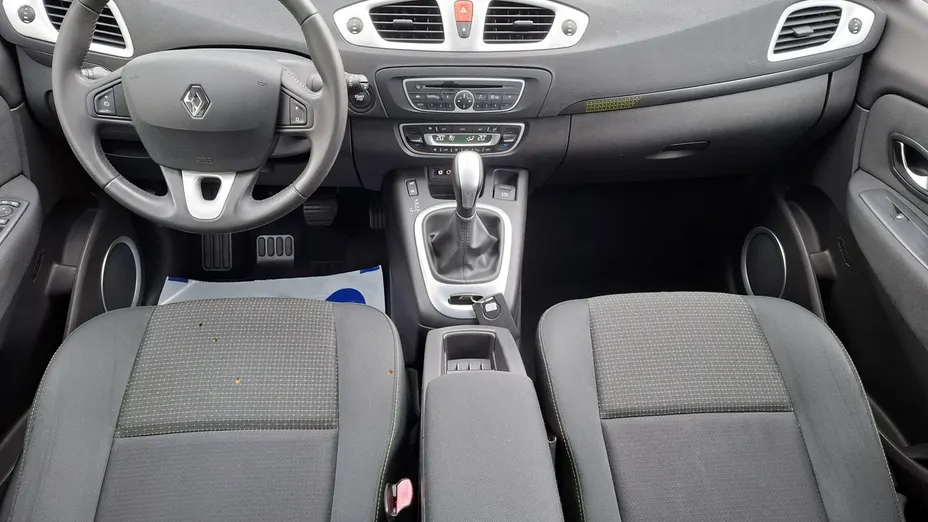 RENAULT Grand Scenic -