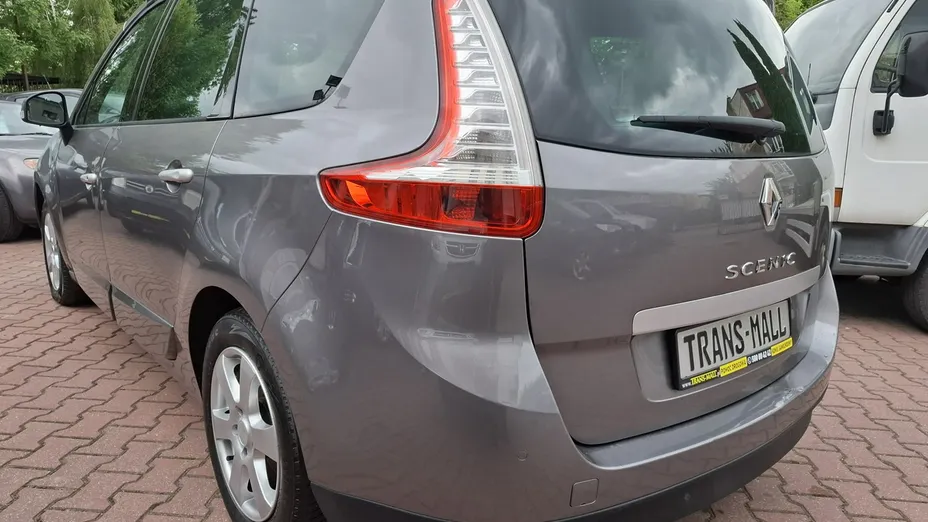 RENAULT Grand Scenic -