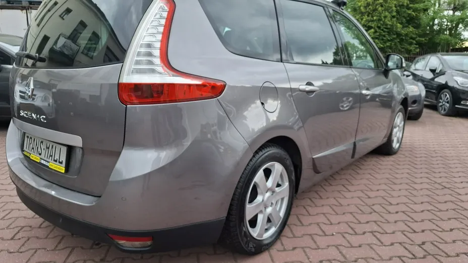 RENAULT Grand Scenic -
