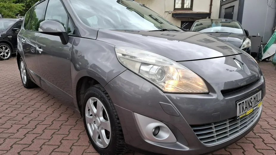 RENAULT Grand Scenic -