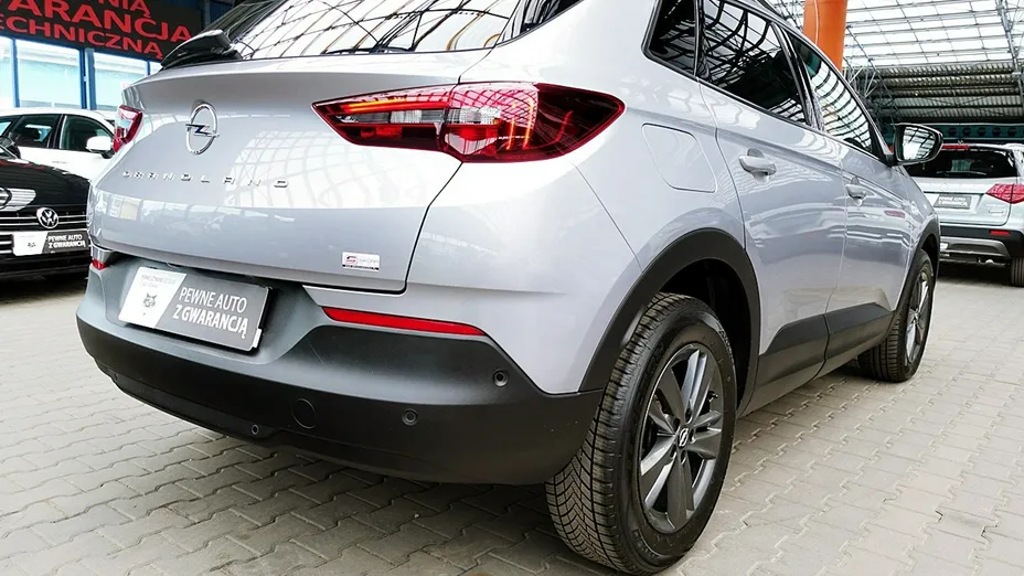 OPEL Grandland X -