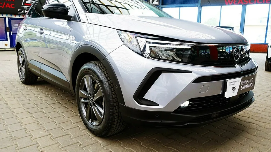 OPEL Grandland X -