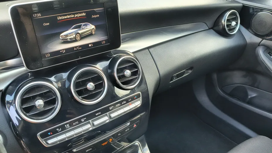 MERCEDES-BENZ C Klasa -