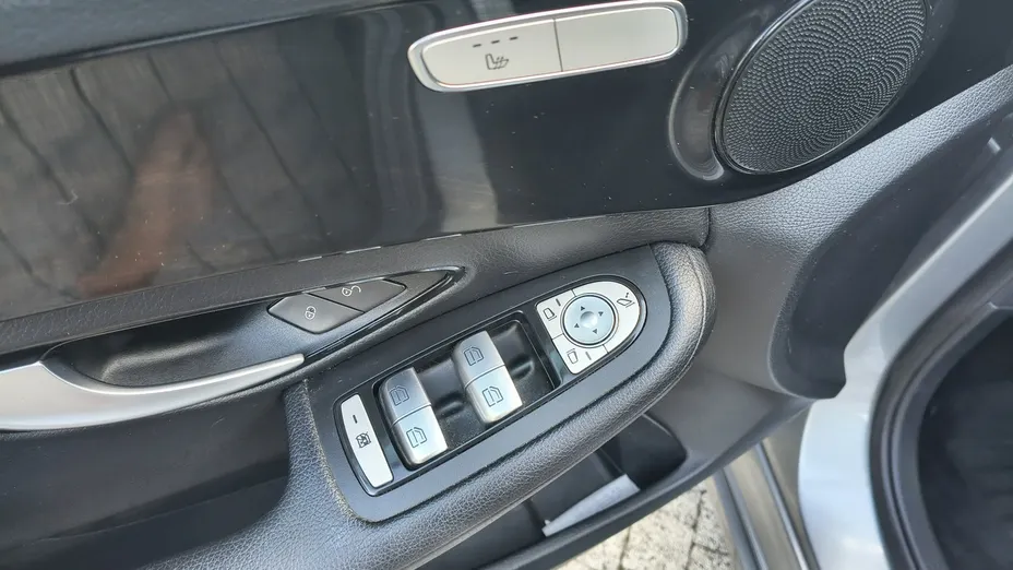 MERCEDES-BENZ C Klasa -