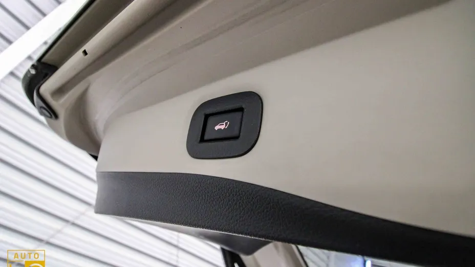 NISSAN X-Trail -