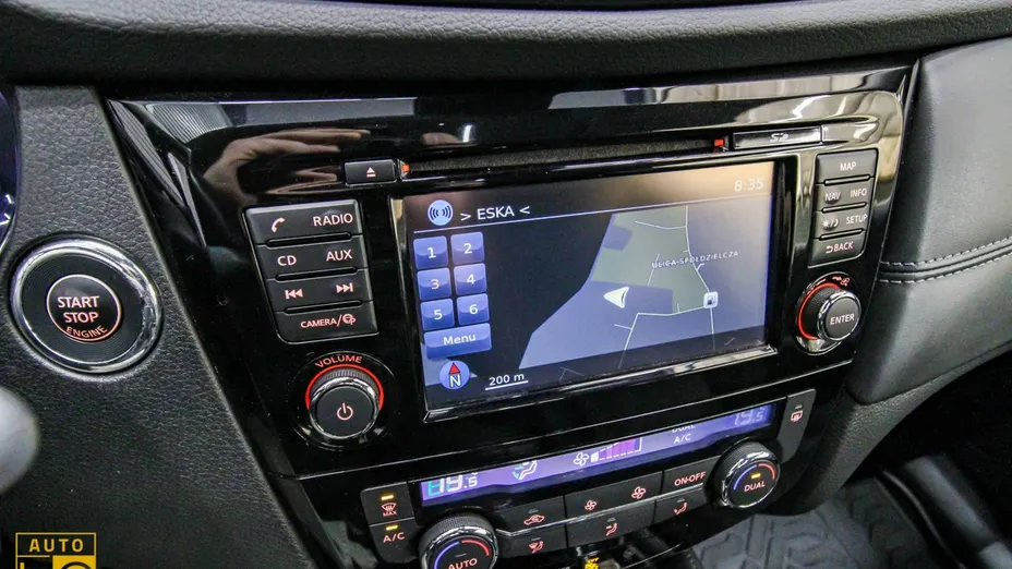 NISSAN X-Trail -