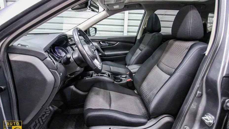 NISSAN X-Trail -