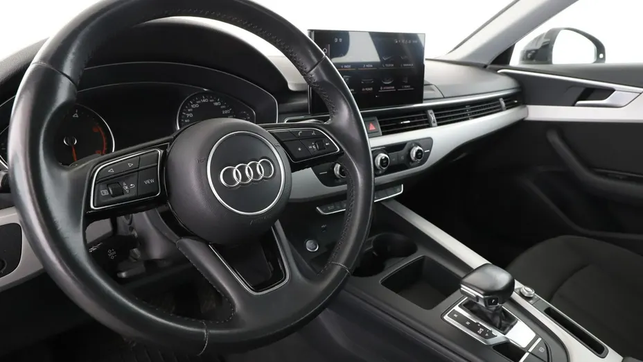 AUDI A4 -