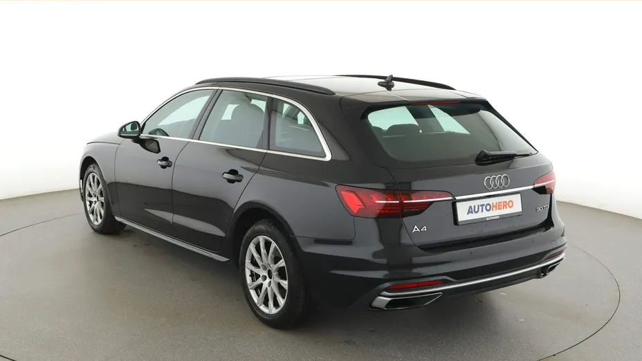AUDI A4 -