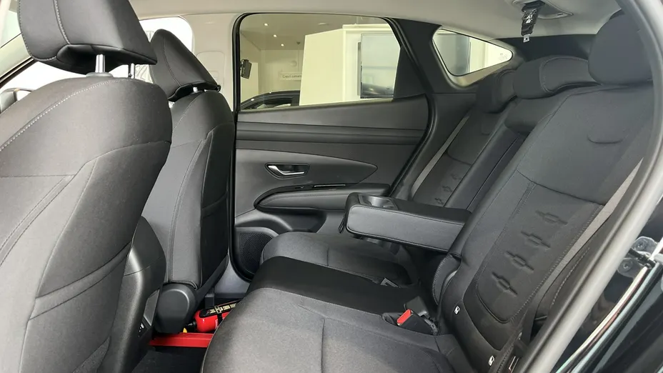 HYUNDAI Tucson -
