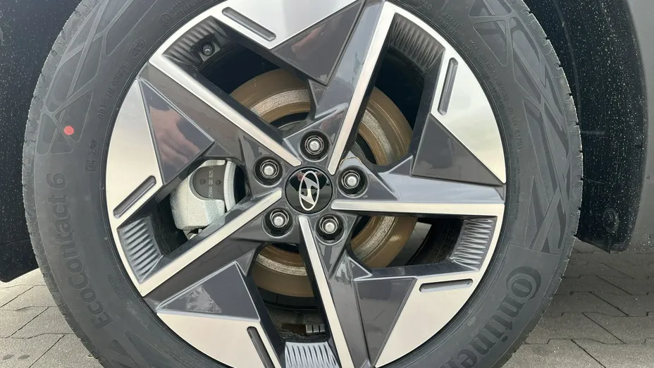 HYUNDAI Tucson -