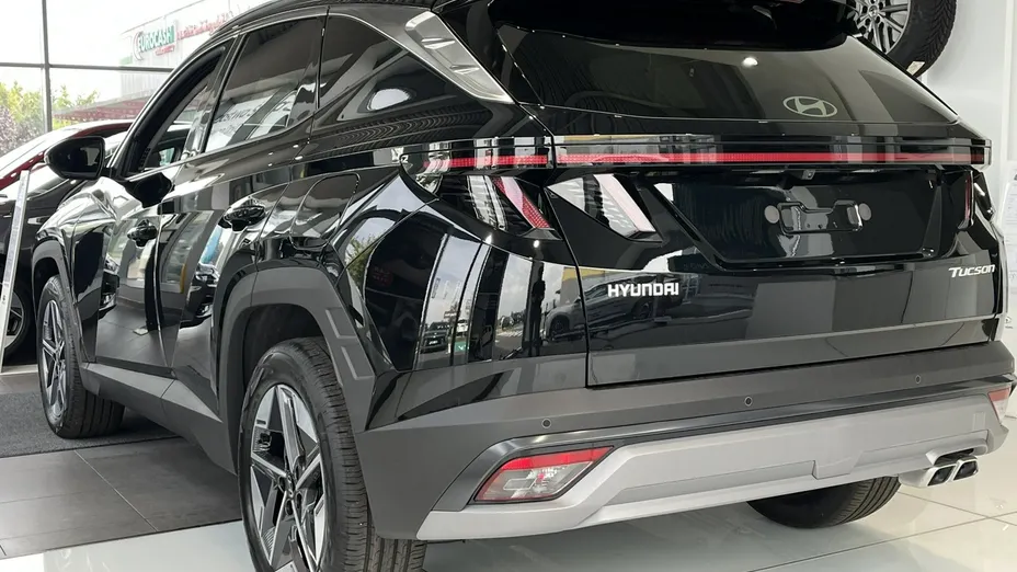 HYUNDAI Tucson -