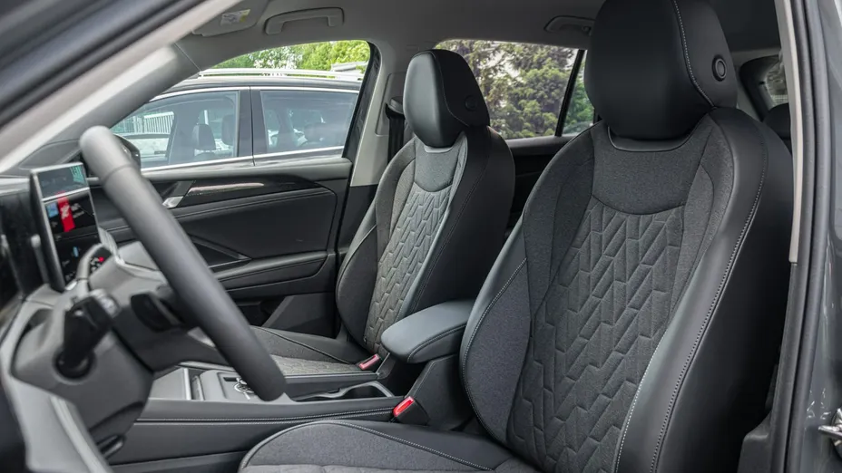 VOLKSWAGEN Tiguan -