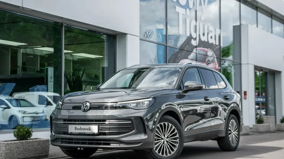 VOLKSWAGEN Tiguan -