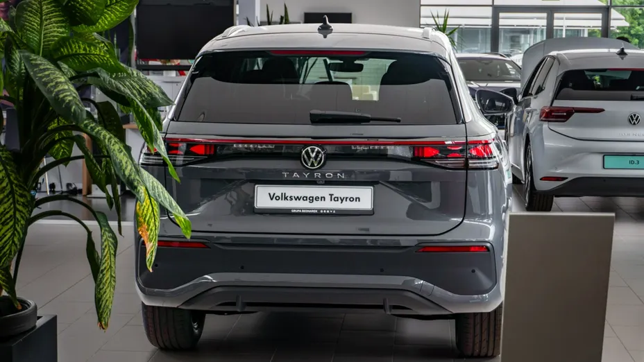 VOLKSWAGEN Tayron -