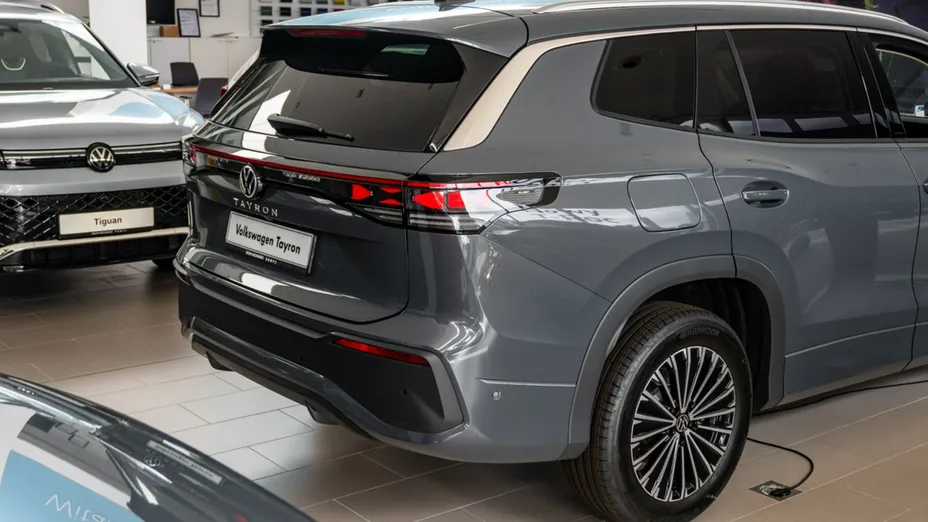 VOLKSWAGEN Tayron -