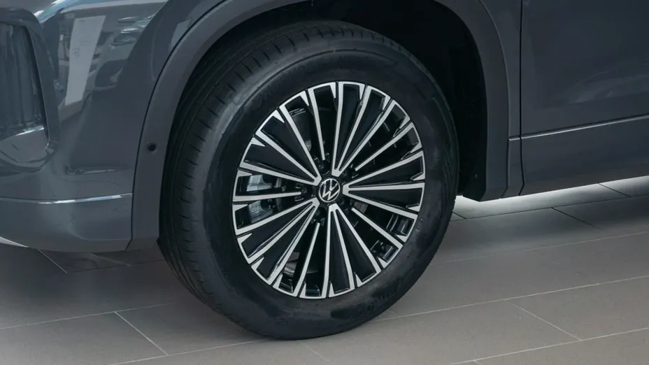 VOLKSWAGEN Tayron -