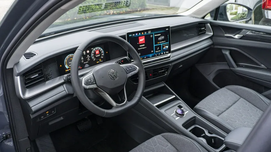 VOLKSWAGEN Tayron -