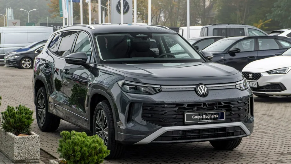 VOLKSWAGEN Tayron -