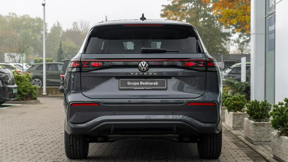 VOLKSWAGEN Tayron -