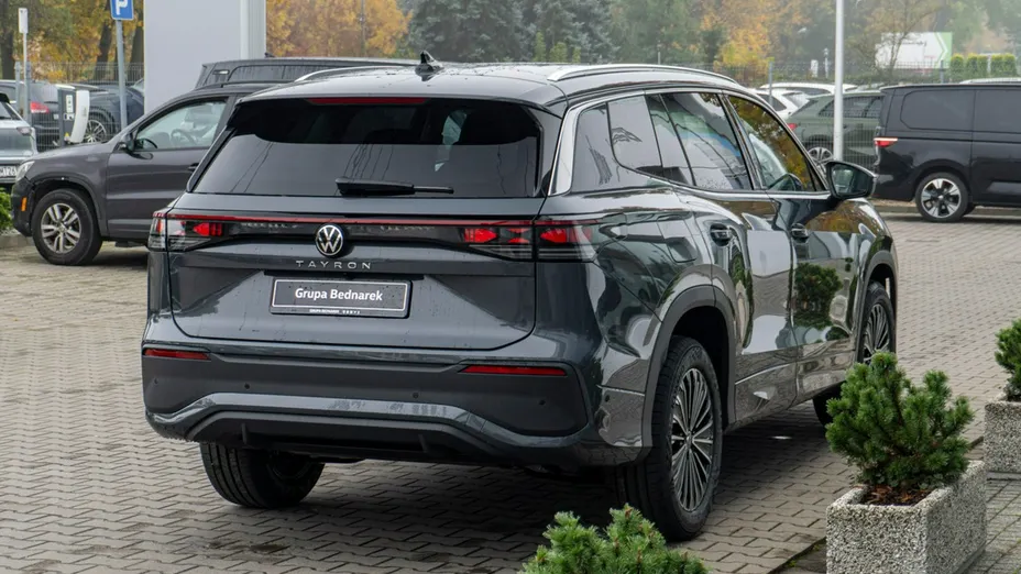 VOLKSWAGEN Tayron -