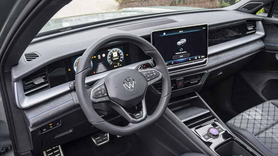 VOLKSWAGEN Tayron -