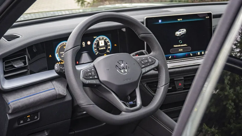 VOLKSWAGEN Tayron -