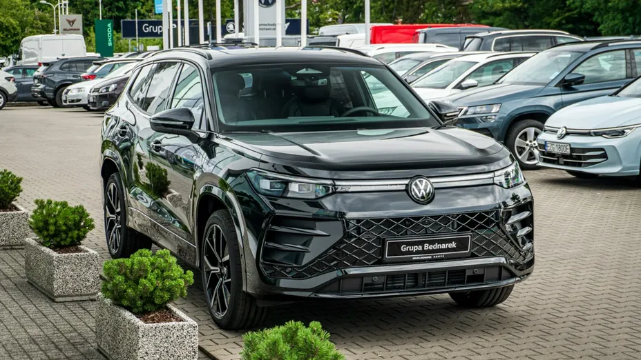 VOLKSWAGEN Tayron -