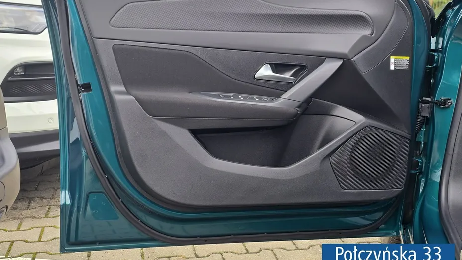 PEUGEOT 308 -
