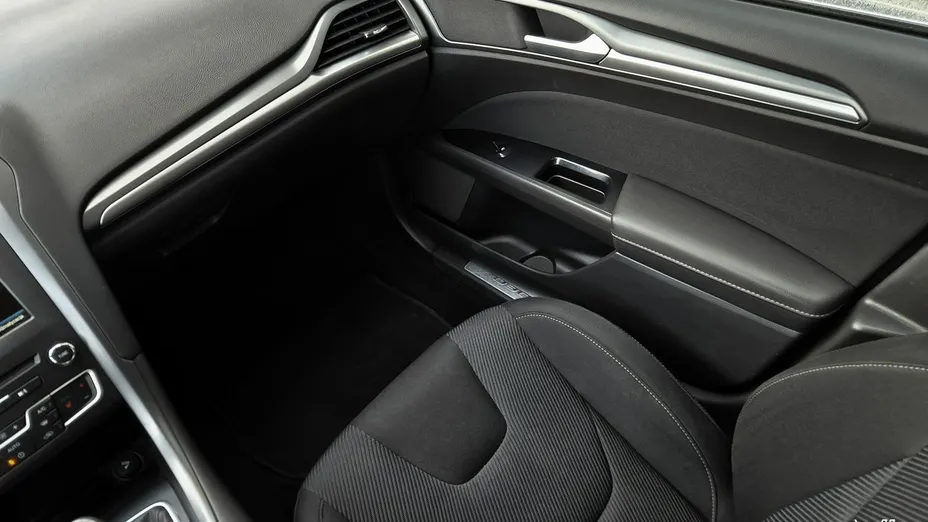 FORD Mondeo -