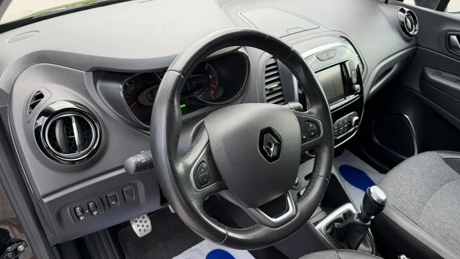 RENAULT Captur -