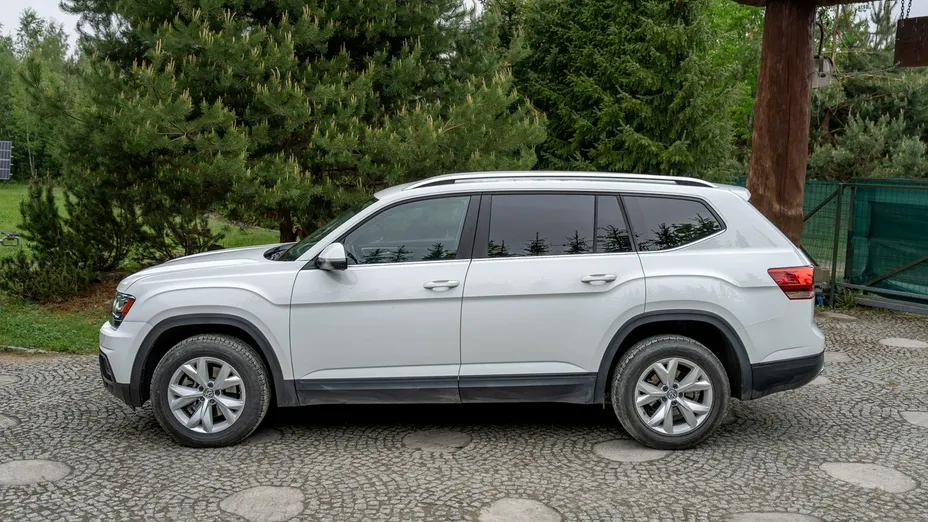 VOLKSWAGEN Atlas -