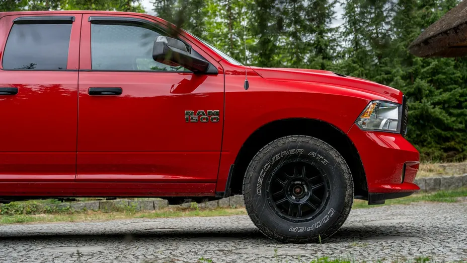 RAM 1500 -