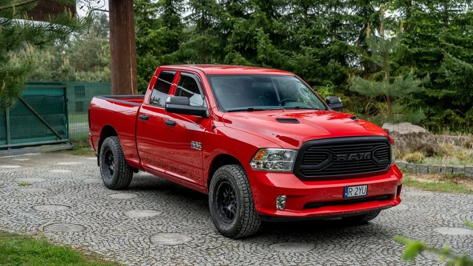 RAM 1500 -
