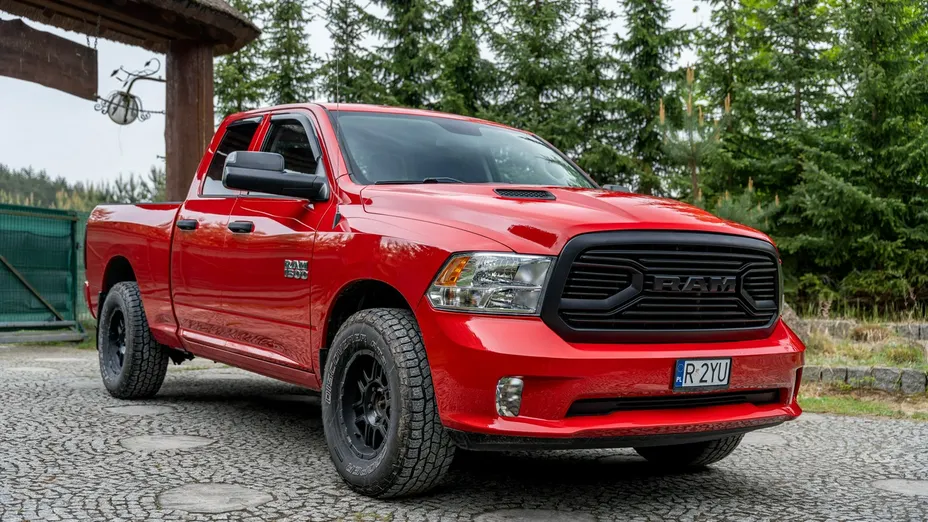RAM 1500 -