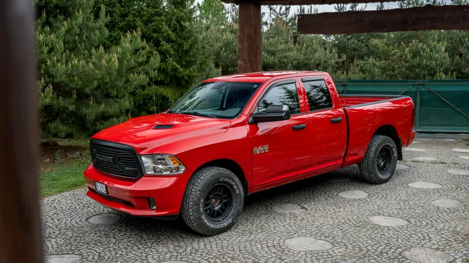 RAM 1500 -