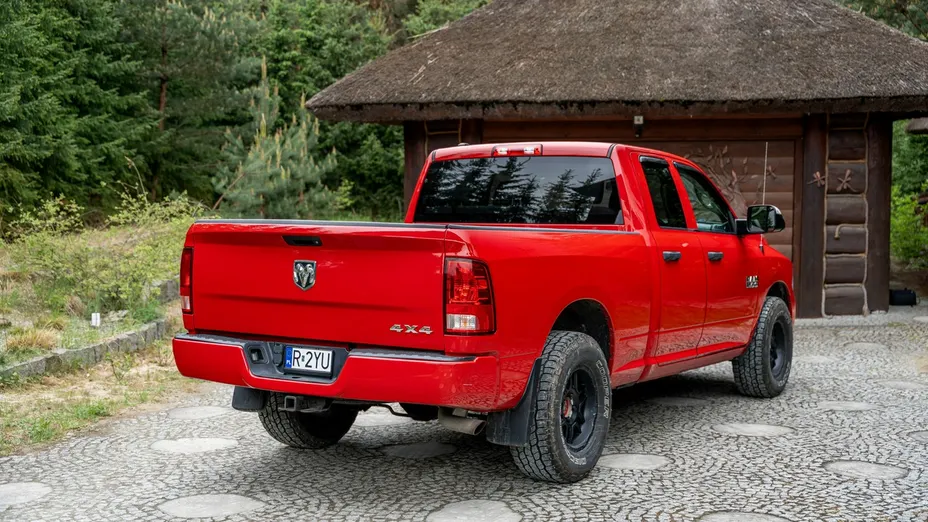 RAM 1500 -