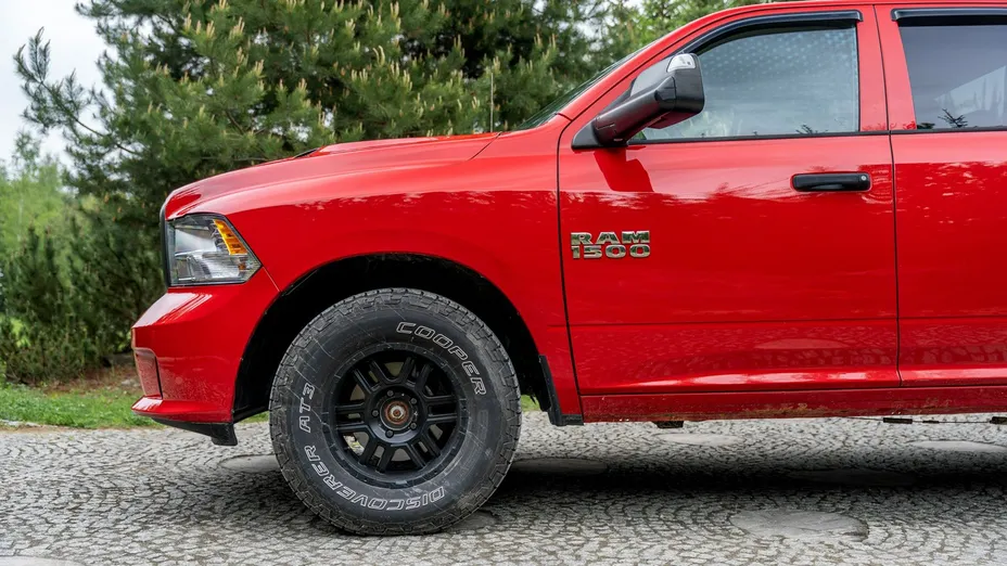RAM 1500 -
