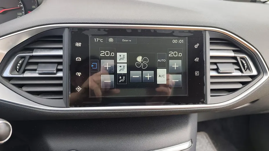 PEUGEOT 308 -