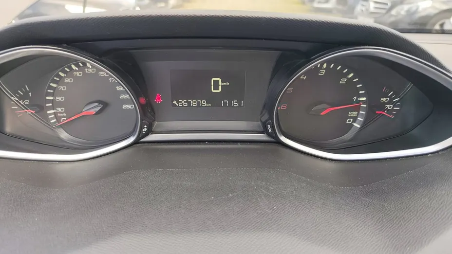 PEUGEOT 308 -