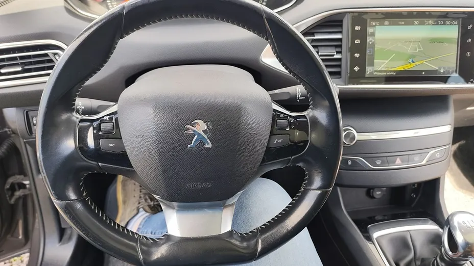 PEUGEOT 308 -