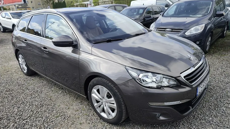 PEUGEOT 308 -