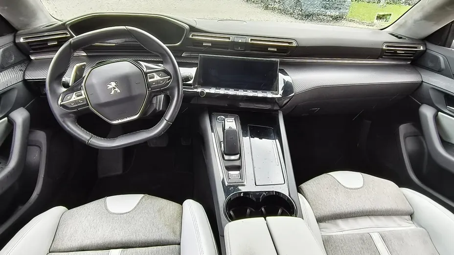 PEUGEOT 508 -