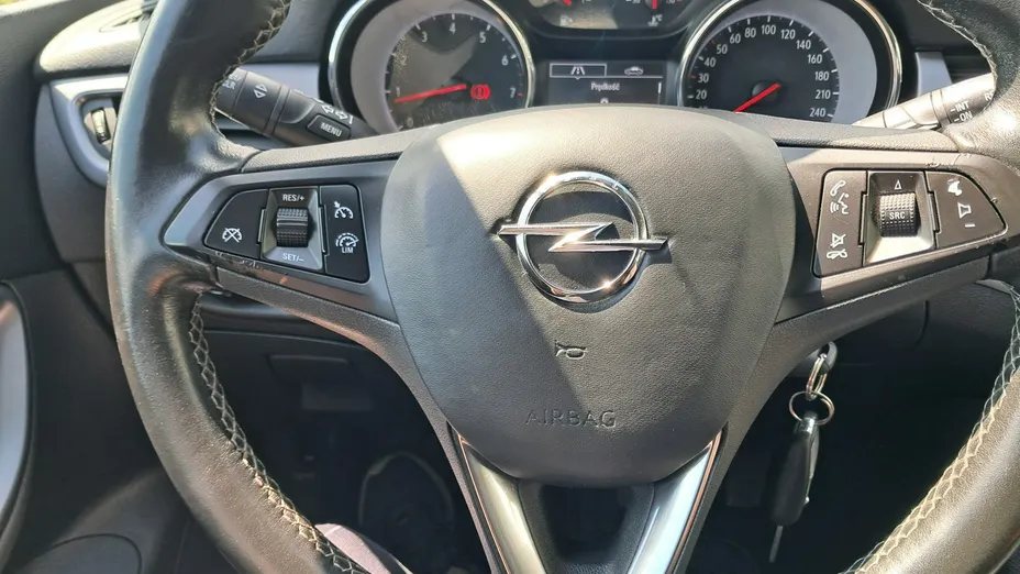 OPEL Astra -