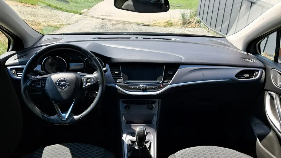 OPEL Astra -