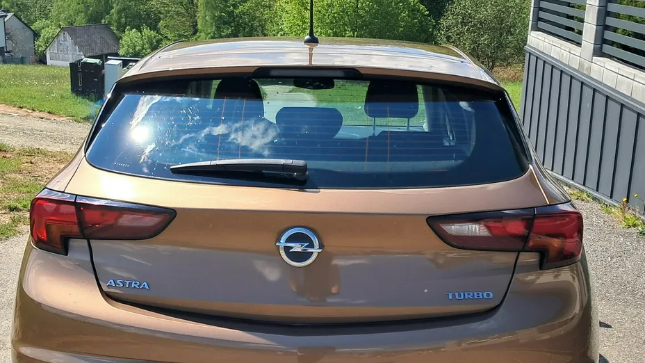 OPEL Astra -